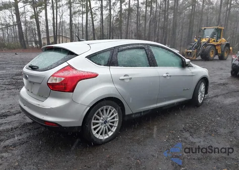 2013 Ford Focus Electric from USA, damaged, VIN 1FADP3R41DL165313